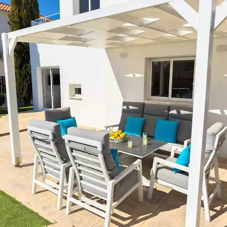 Villa 040 *